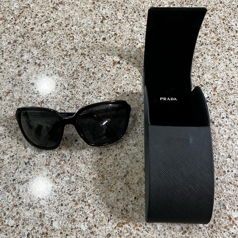 Prada POLARIZED sunglasses black 58mm Butterfly